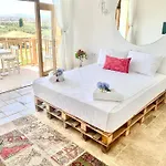 Alaçatı Barbarossa Çeşme