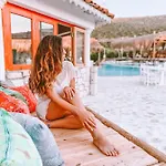 Alaçatı Barbarossa Otel Çeşme