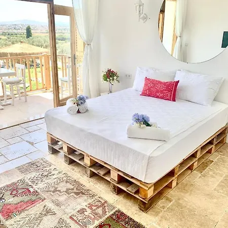 Alacati Barbarossa Çeşme