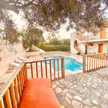 호텔 Alacati Barbarossa 3*